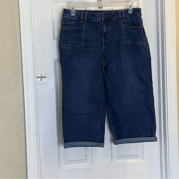 M Jeans by Maurice’s Mid-Rise Rolled Cuff Cropped Jeans Size 14W - Picture 3 of 9
